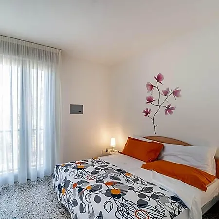 Szálloda Vibrant Flat In A Sea Front Building - Beahost Bibione